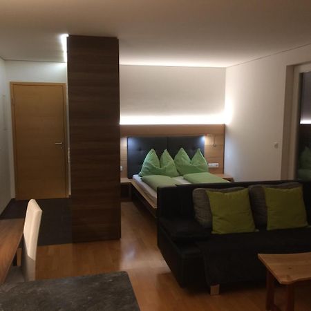 Haus Arosa Apartment Pettneu am Arlberg Exterior foto